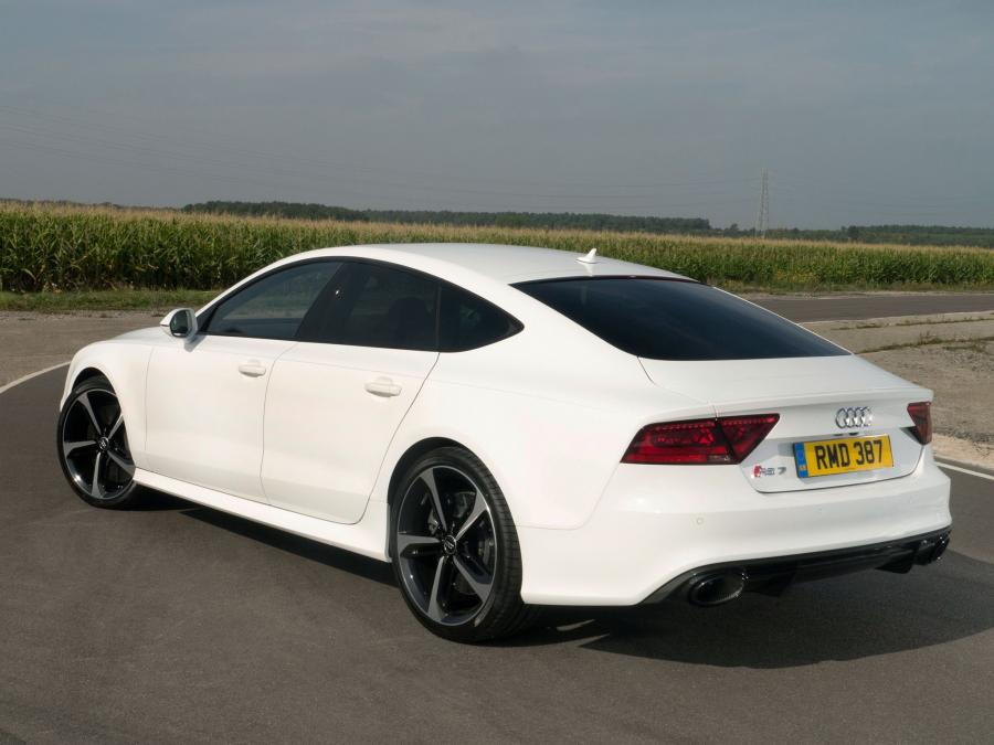  Audi RS7 Sportback 2013 года  (UK) (фото 8 из 23)